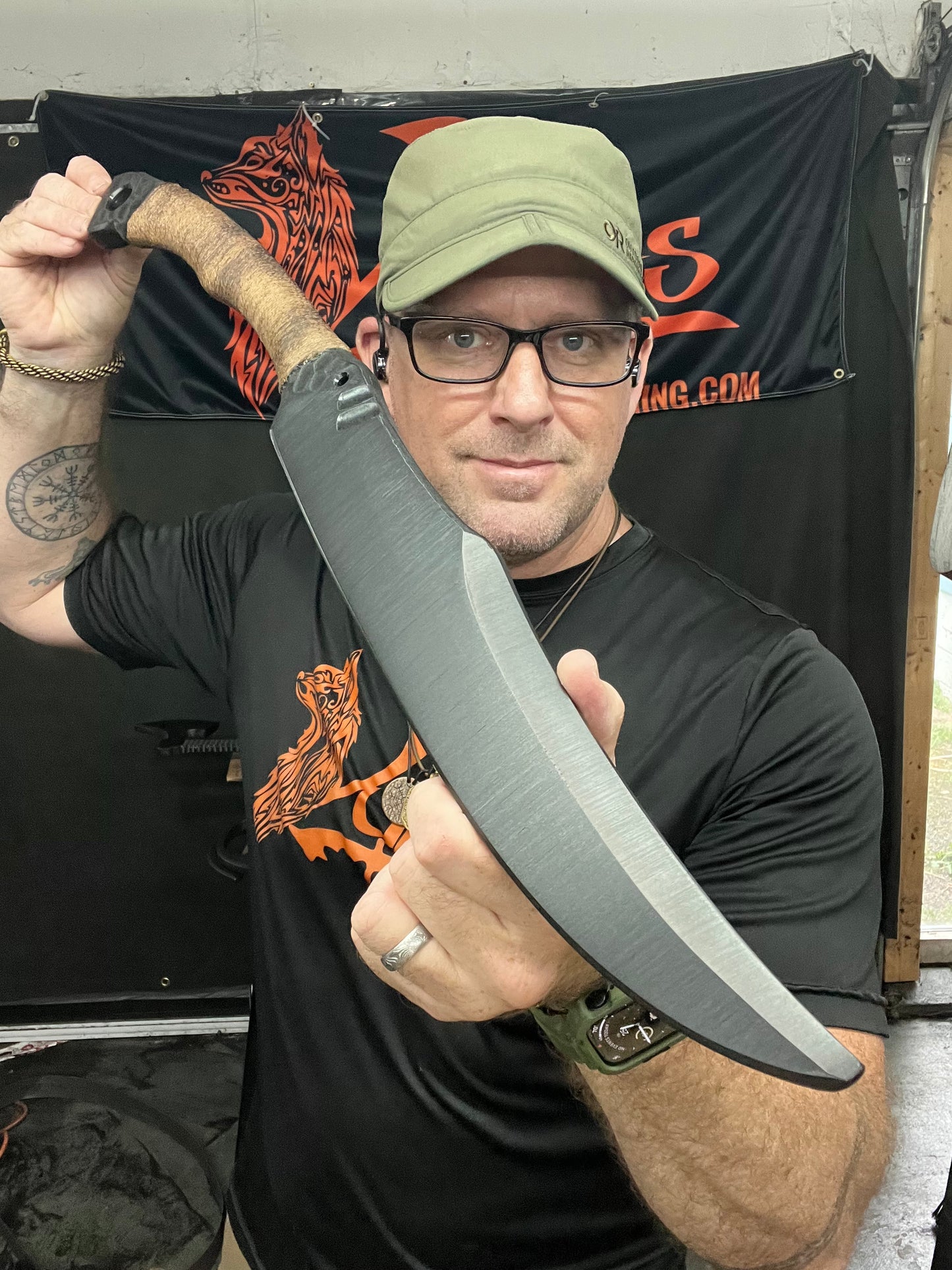 Shade Indonesia Dark Stalker Trainer