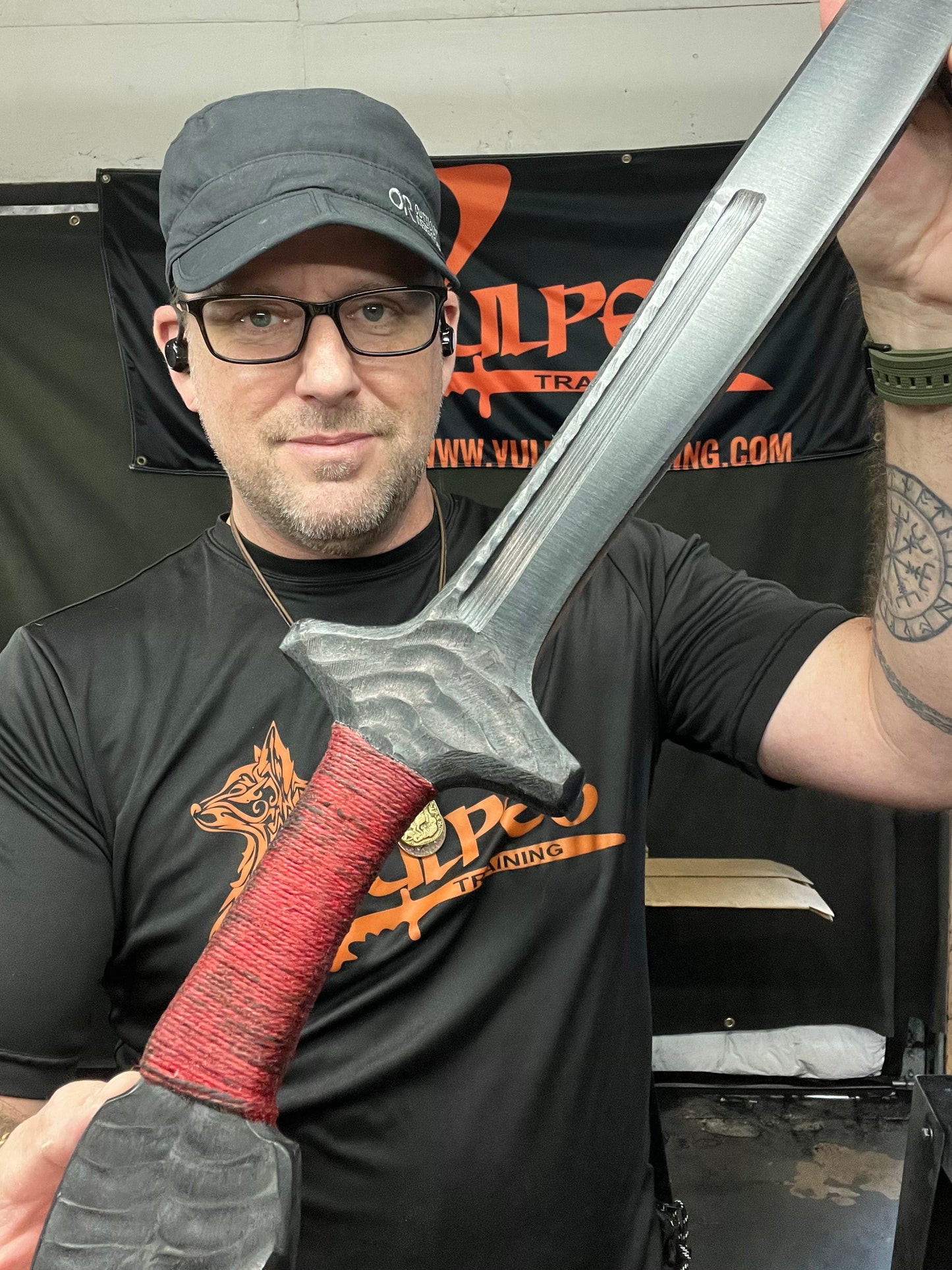 Artisan Tier Datu Tim Hartman Series Pinute Trainer