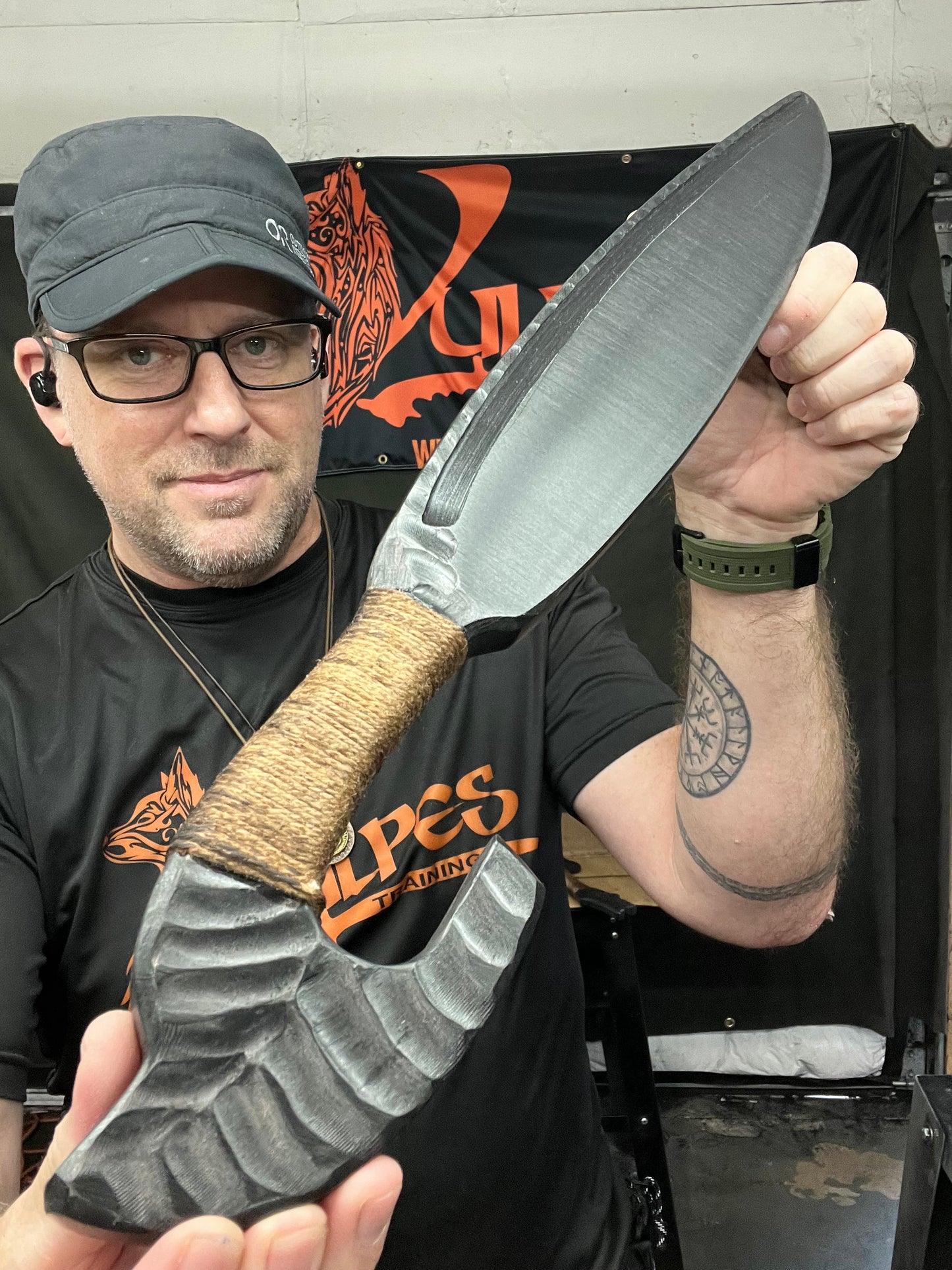 Artisan Tier Large Barong Trainer