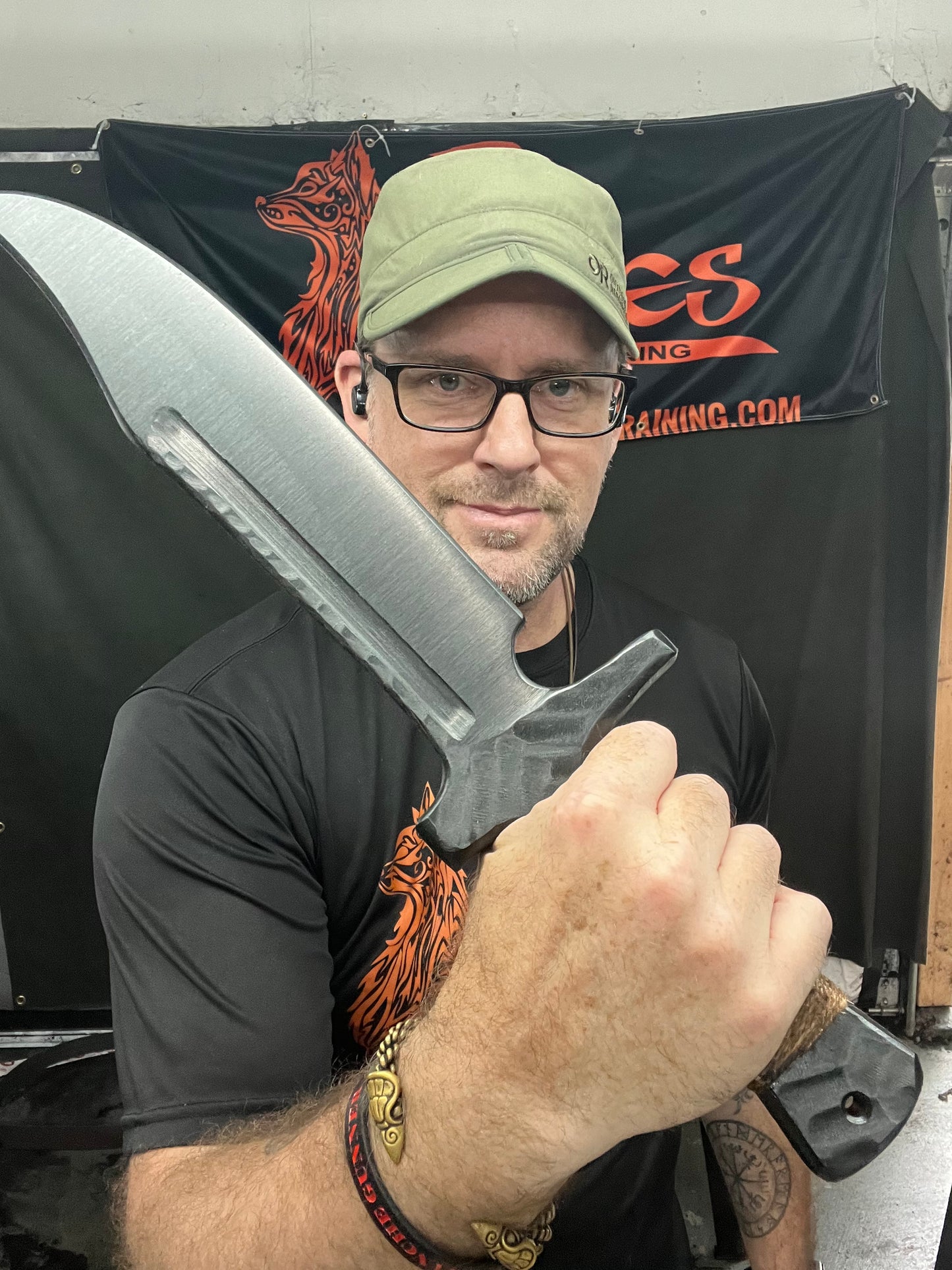 Hogan Bowie Trainer