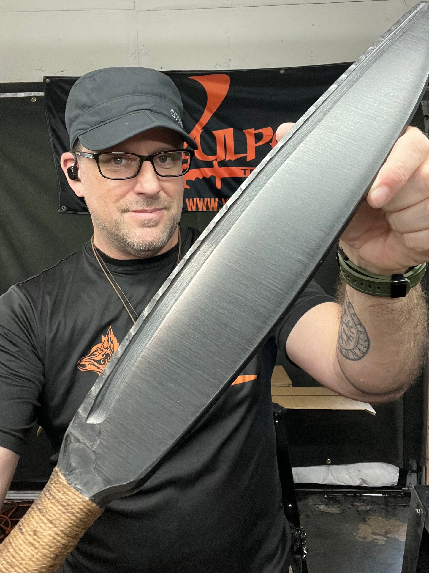 Artisan Tier Large Barong Trainer
