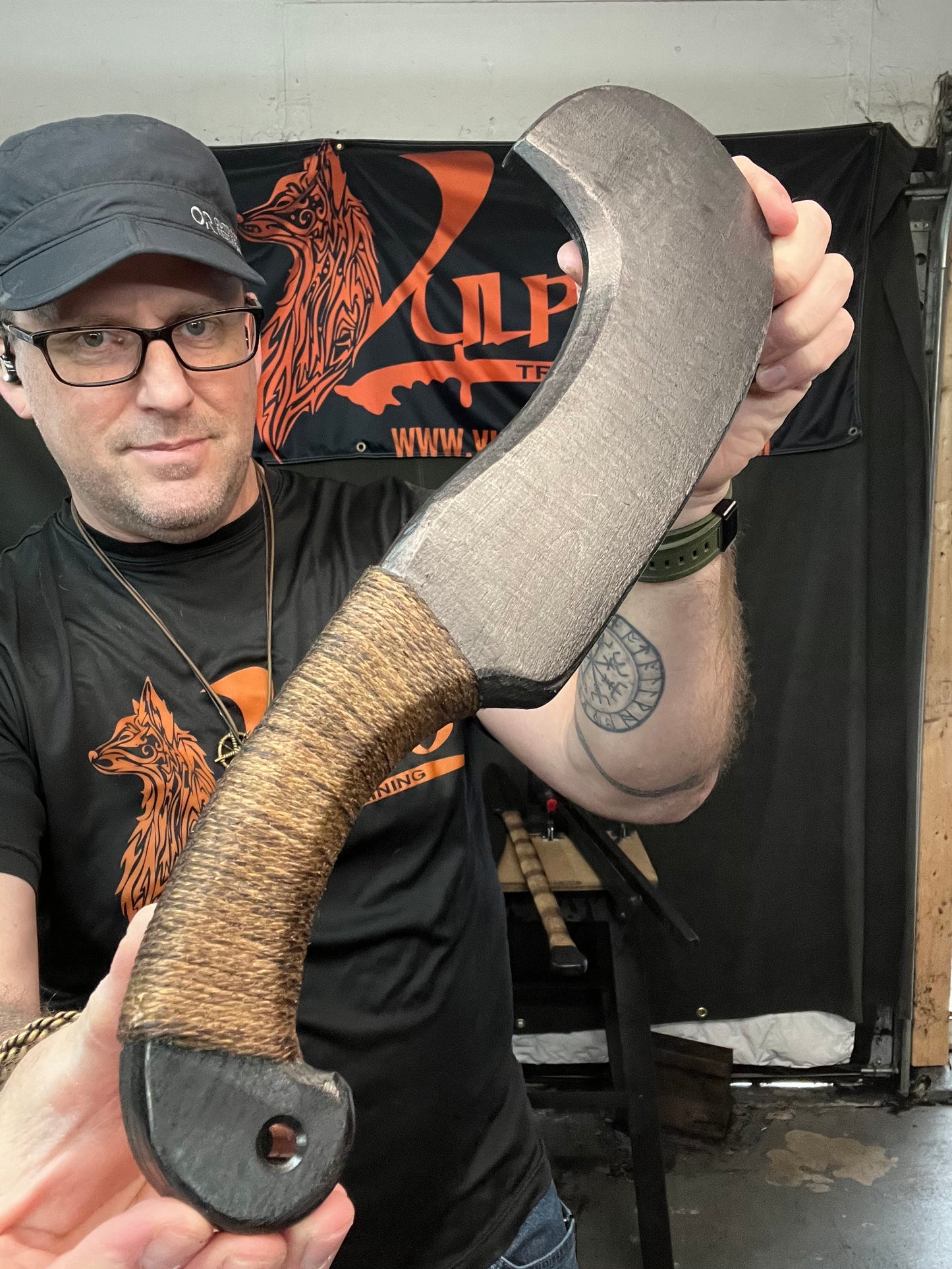 Wahaika Large War Club (Wood Grain Finish)