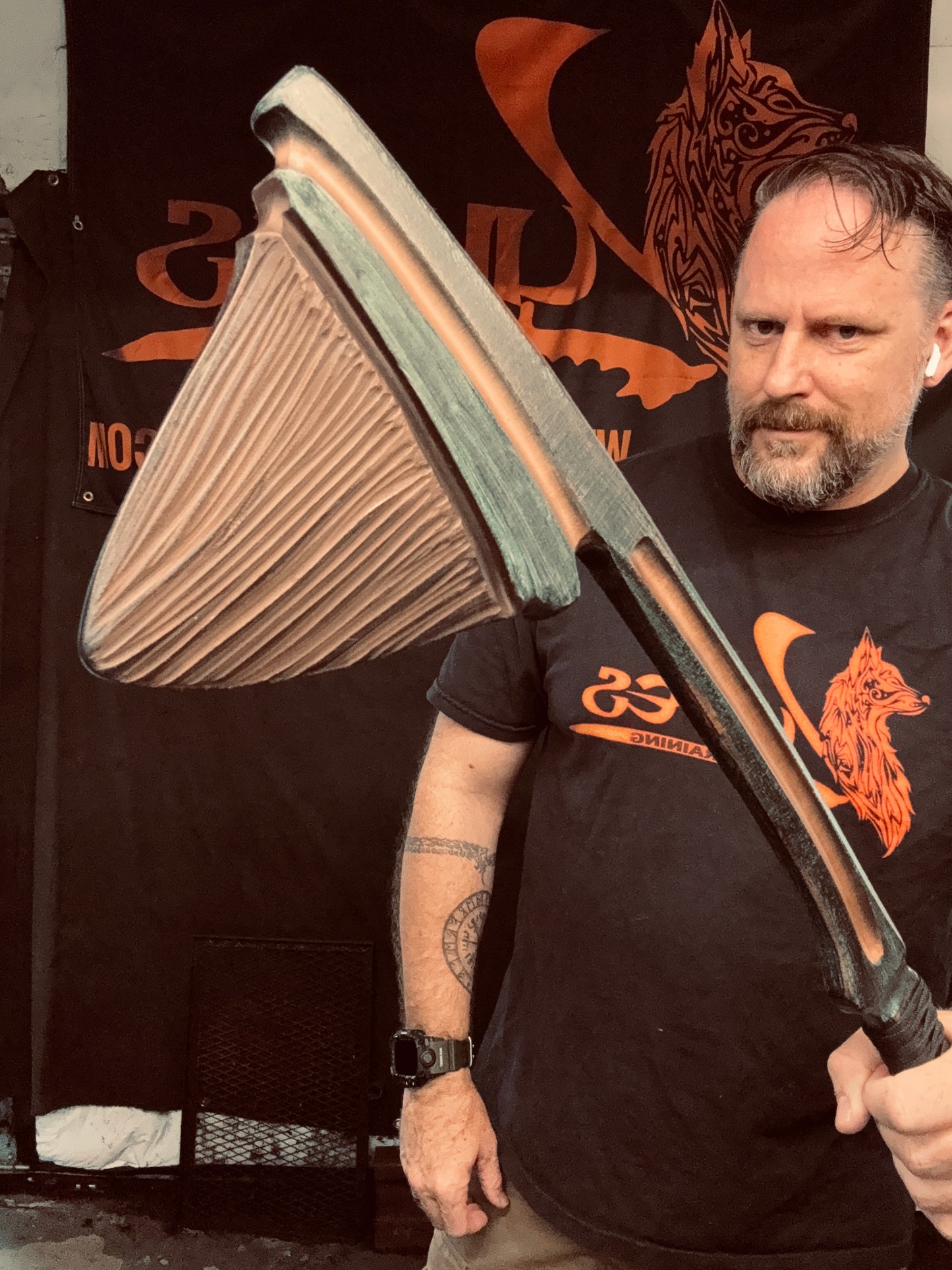 Megalodon Axe Trainer