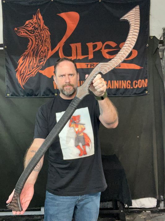 Vulpine Khopesh Glaive Trainer: Xenomorph Variant